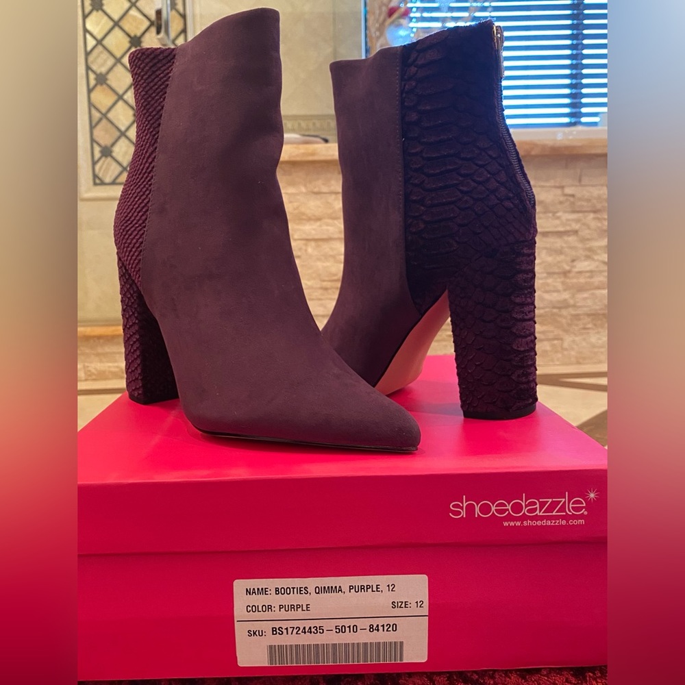 Shoedazzle QIMMA Purple Velvet & Suede Reptile print Booties